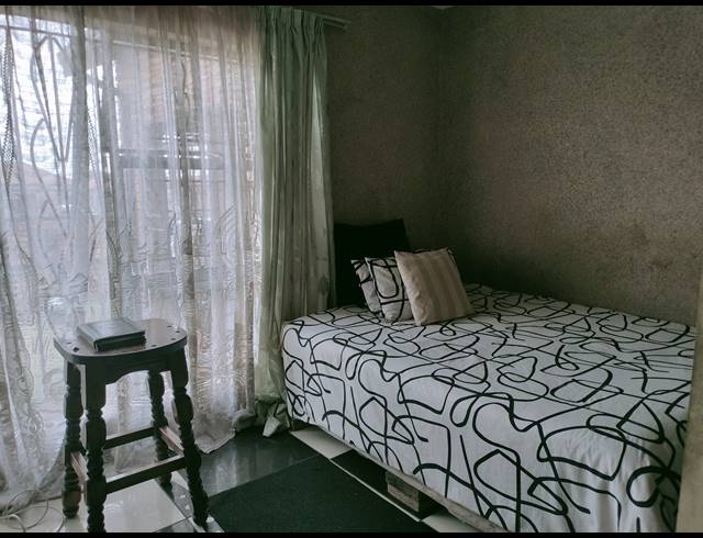 3 BEDROOM FREESTANDING FOR SALE IN KWAGUQA